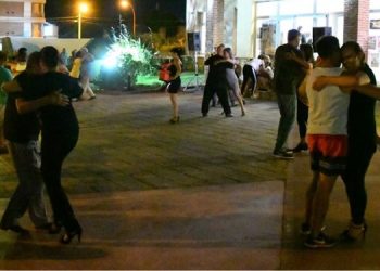 Se vienen los sábados de tango y milonga callejera