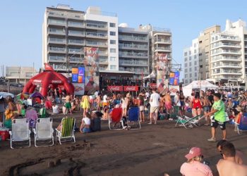 Se presentó Nonpalidece en el parador Albatros