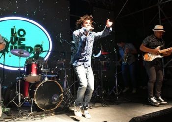 Monte Hermoso recibió el 2020 con ocupación plena y una fiesta popular junto a «Lo que quedó»