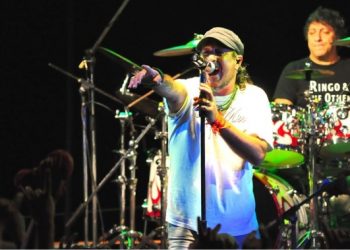 Se adelantó el horario : Kapanga en el parador Bronx » La Playa Suena «