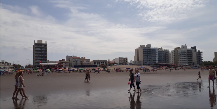 Playa en otoño