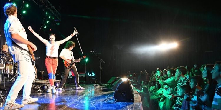 «Reina Madre» llenó la sala con el mejor tributo a Queen