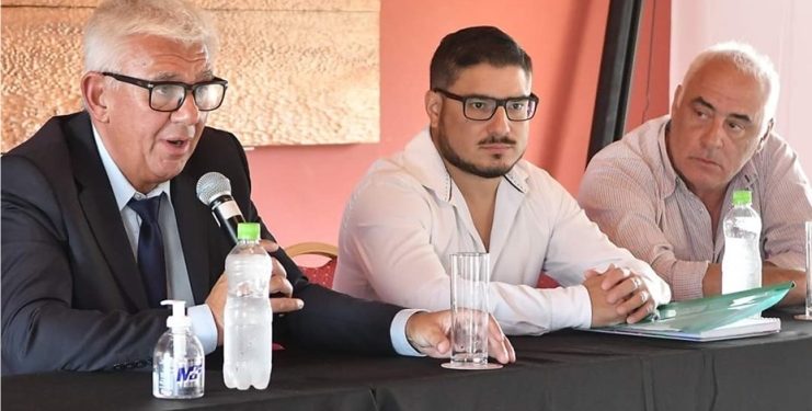 Se dispone el cierre de comercios en Monte Hermoso por 7 días y aconsejan «quedarse en casa»