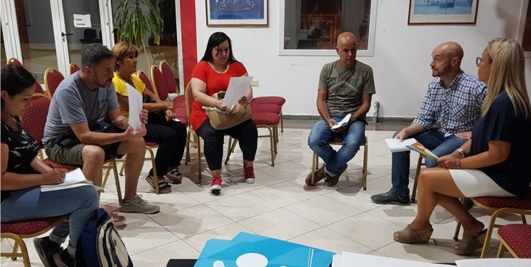 Desarrollo Social y Banco Provincia se reunieron con comerciantes para despejar dudas sobre la implementación de la Tarjeta AlimentAR