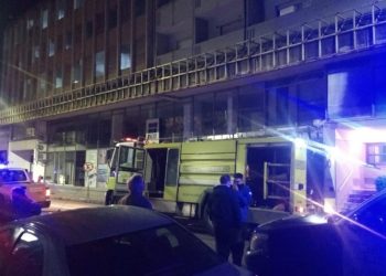 Bahía Blanca. Se incendió un departamento en pleno centro y las pérdidas fueron totales