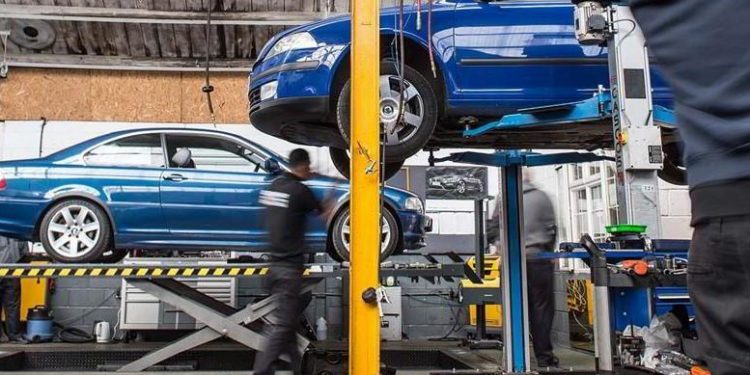 Desde le Lunes, bancos talleres mecánicos y gomerias vuelven al trabajo