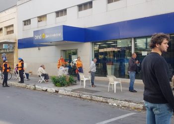 Los bancos de todo el país abiertos para el pago a jubilados y pensionados