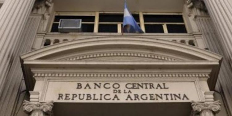 Vuelven los bancos la semana próxima: habrá que sacar turno online y no habrá cajas