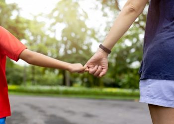 Proyecto de ley para autorizar «paseos acotados» con chicos durante la cuarentena