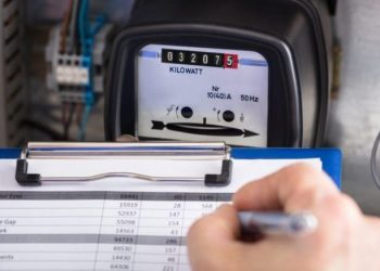 El Enre dispuso medidas para bajar costos energéticos de comercios e industrias