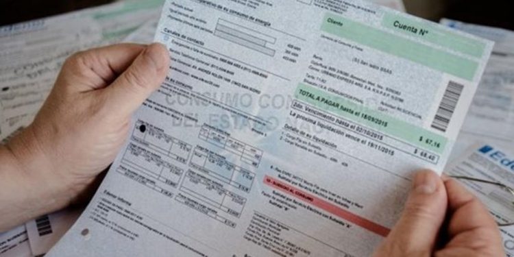 Extienden la prohibición de cortar servicios por falta de pago