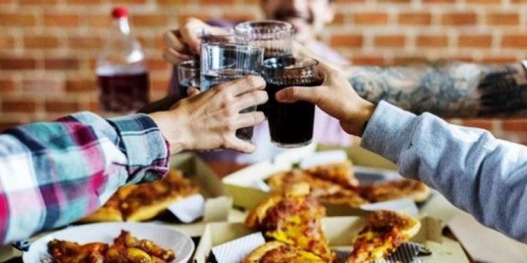 Coronel Suárez y Guaminí autorizan reuniones familiares