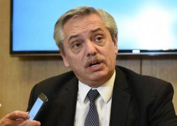 Alberto Fernández: «Tendríamos que estar en cuarentena absoluta»