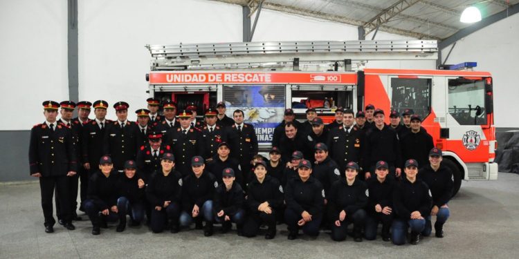 Se festeja el día del Bombero Voluntario