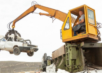 A través del PRONACOM se compactarán vehículos abandonados.