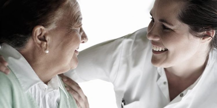 Últimos cupos para el curso de «Auxiliar en cuidados gerontológicos»