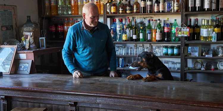 «Protegido en la soledad». Cómo vive la pandemia el último habitante de un pueblo bonaerense