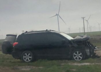 Un auto chocó contra una formación de un tren en la ruta 51