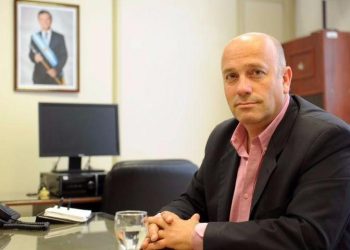 senador Andrés De Leo