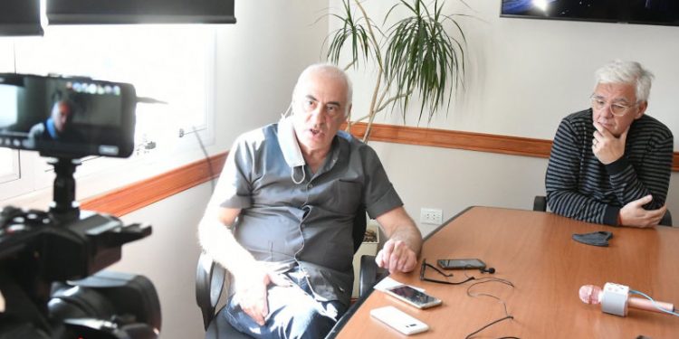 Conferencia de prensa Dichiara y Jorge Busca propietarios no residentes ingreso