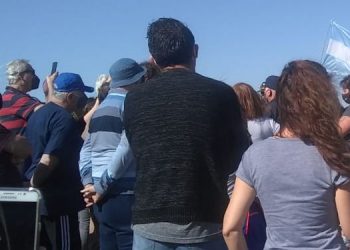 Dichiara dialogo con no residentes en la ruta