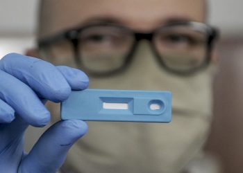 Testa para detectar covid Universidad de La Plata