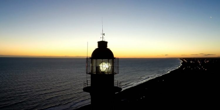 La infinita luz del Faro