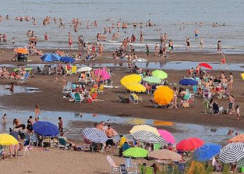 Playa monte hermoso temporada 2021