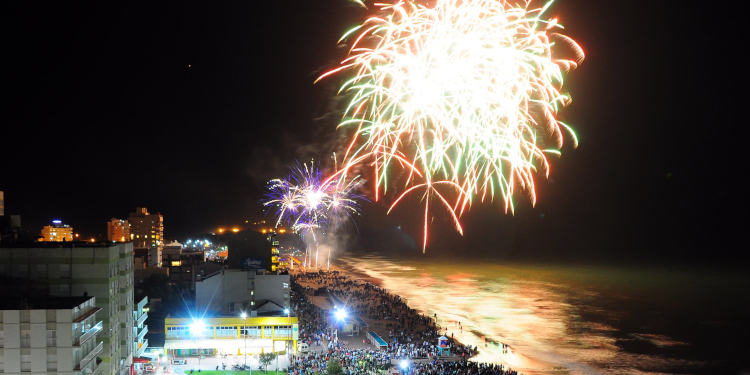 Fuegos artíficiales en Monte Hermoso