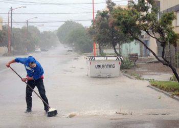 limpieza y arreglos después del temporal