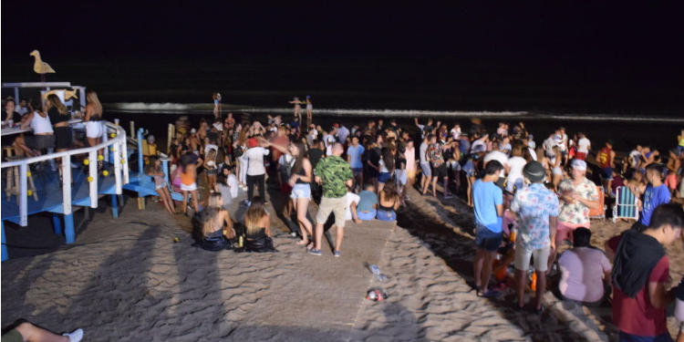 Fiestas clandestinas en Monte Hermoso responsabilidad de los padres