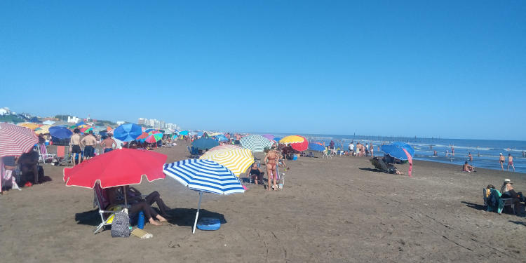 Monte Hermoso a pleno primer fin de semana de enero