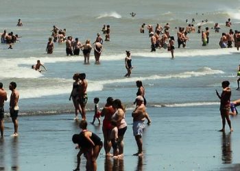 Monte Hermoso playa y mar