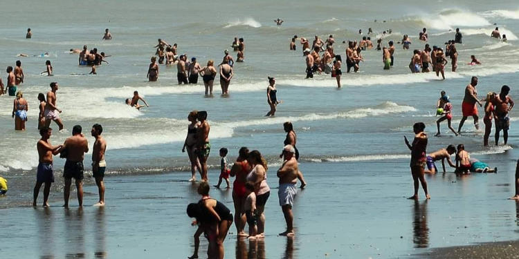 Monte Hermoso playa y mar