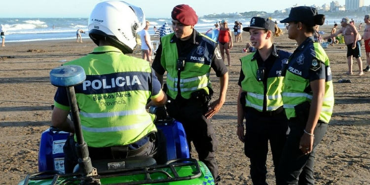 controles en la costa toque de queda