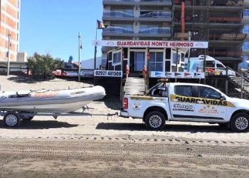 Guardavidas: polémica y denuncia por el bono contribución y una charla para esta noche