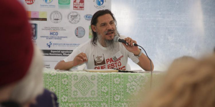 Encuentro la luna con gatillo