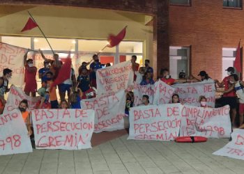 Marcha de guardavidas reclamo por la ciudad