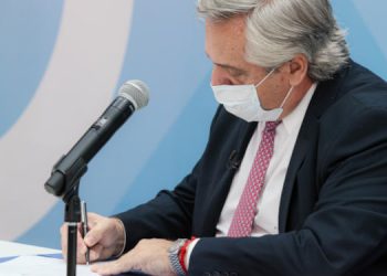 Alberto Fernández ley exime pago impuesto a las ganancias