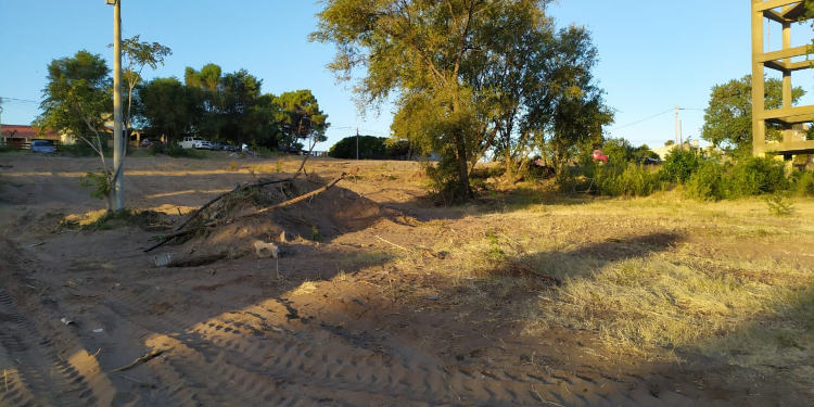 El déficit habitacional y el destino de los lotes de la manzana del “Boungalow”