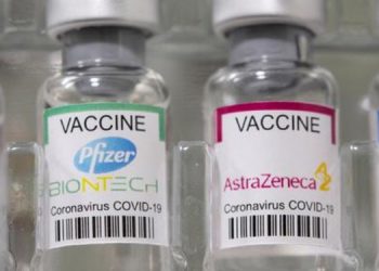 Combinar vacunas Pfizer y AstraZeneca proporcionan respuestas inmunitarias fuertes revela un estudio
