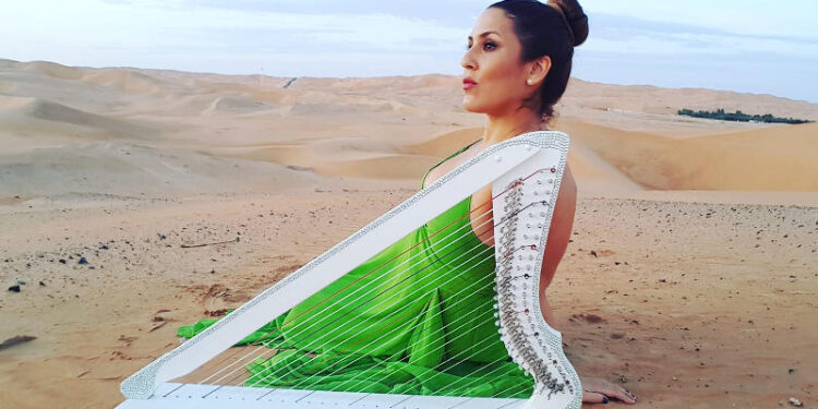 Alejandra-Medrano-arpa