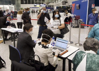 Argentinos varados en el exterior