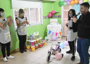 Centro Integral Materno Infantil Evita sorteo de bicicletas