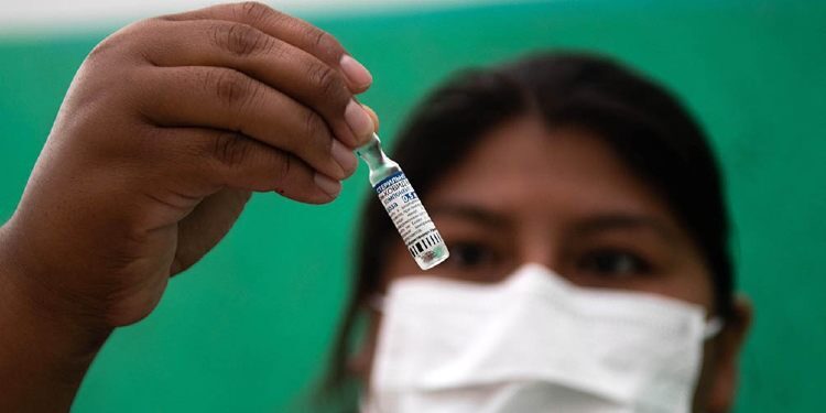 Covid: vuelve a ponerse en debate la opción de la obligatoriedad de vacunarse. Jujuy avanzó en ese camino