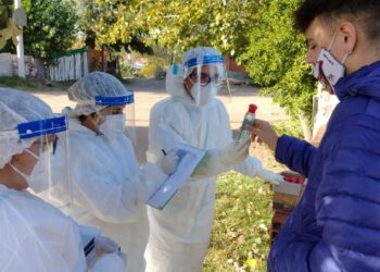 Covid: la mayoría de los indicadores sanitarios siguen exponiendo cifras que extienden el desahogo de la emergencia