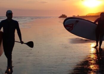 Stand up paddle, un deporte en pleno crecimiento en nuestra ciudad
