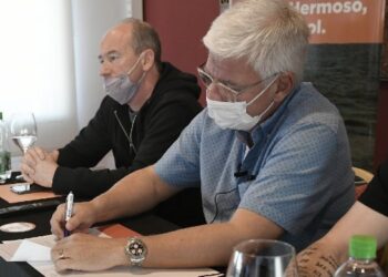 Dichiara firmó el convenio para implementar el Plan Nacional de Suelo Urbano