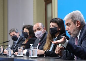 La sombra de la violencia asociada al fútbol oscurece el regreso del público a las canchas. ¿Cuáles son los protocolos?