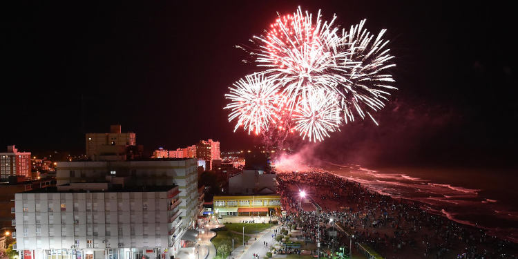 Fuegos artificiales en Monte Hermoso 2022